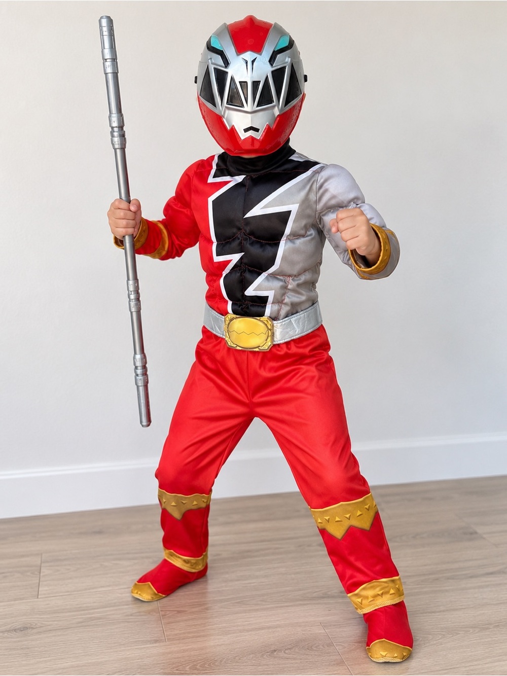 Boys 2021 Power Rangers Dino Fury Red Ranger Costume Mask size 4/6